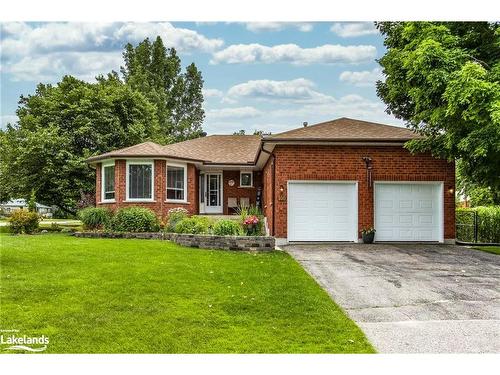 100 Peel Street, Penetanguishene, ON - Outdoor With Facade