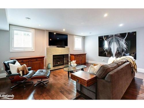 104 Hoggard Court, Thornbury, ON - Indoor Photo Showing Living Room With Fireplace