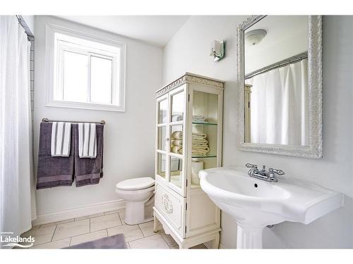 69 Mary Street, Collingwood, ON - Indoor Photo Showing Bathroom