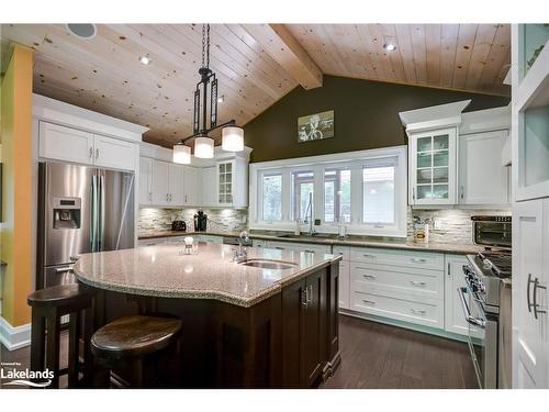 759 Williamsport Road, Huntsville, ON - Indoor Photo Showing Kitchen With Upgraded Kitchen