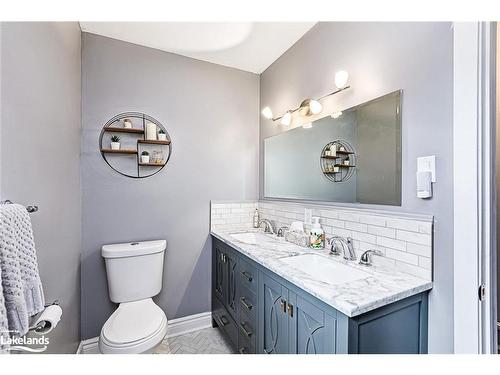 432 Fourth Street W, Collingwood, ON - Indoor Photo Showing Bathroom