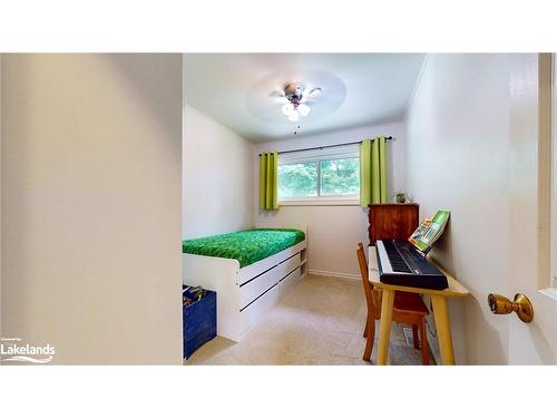 281 Sunnidale Street, Stayner, ON - Indoor Photo Showing Bedroom