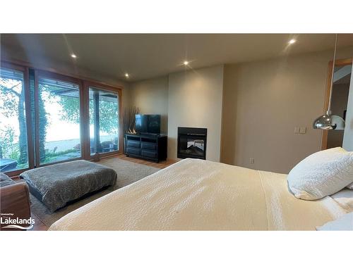 127 Blue Mountain Drive, The Blue Mountains, ON - Indoor Photo Showing Bedroom