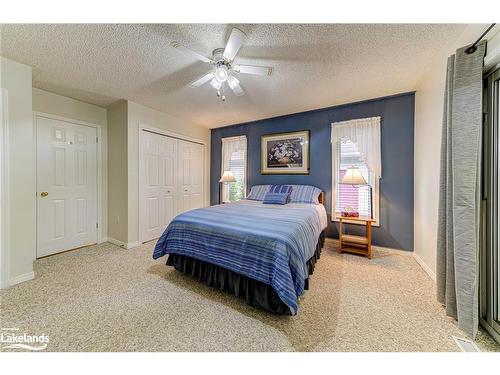 23 Indiana Avenue, Wasaga Beach, ON - Indoor Photo Showing Bedroom