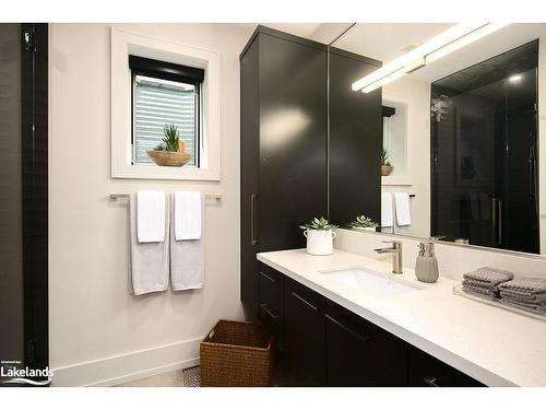 153 Georgian Bay Lane, The Blue Mountains, ON - Indoor Photo Showing Bathroom