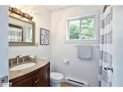 313 Cedar Ave, Meaford, ON - Indoor Photo Showing Bathroom