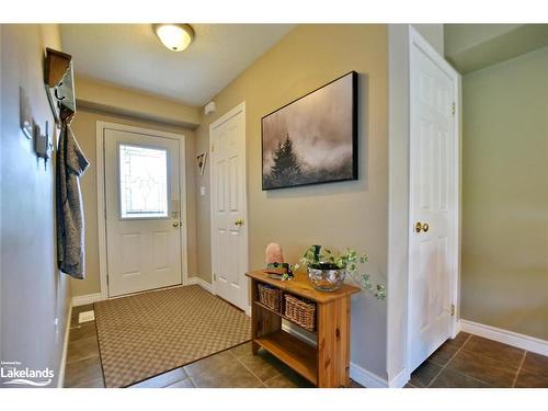 48 Barr Street, Collingwood, ON - Indoor Photo Showing Other Room