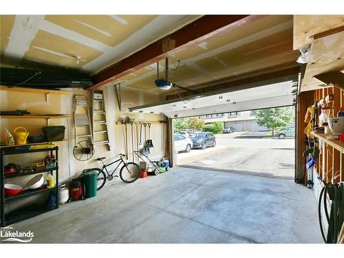 48 Barr Street, Collingwood, ON - Indoor Photo Showing Garage