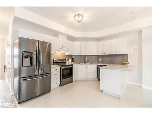 117 Rosie Street, The Blue Mountains, ON - Indoor Photo Showing Kitchen With Stainless Steel Kitchen