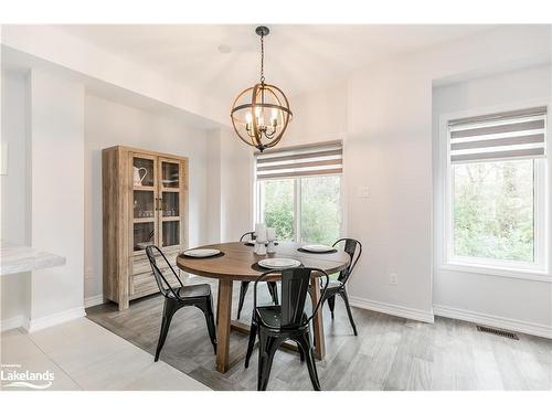 117 Rosie Street, The Blue Mountains, ON - Indoor Photo Showing Dining Room