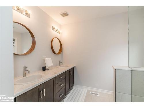 117 Rosie Street, The Blue Mountains, ON - Indoor Photo Showing Bathroom