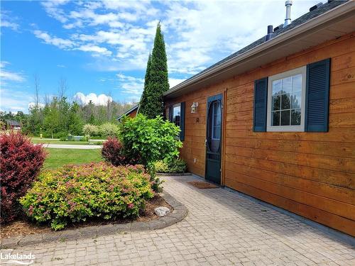 50 Cabin Crescent, Wasaga Beach, ON - Outdoor With Exterior