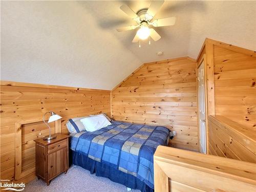 50 Cabin Crescent, Wasaga Beach, ON - Indoor Photo Showing Bedroom