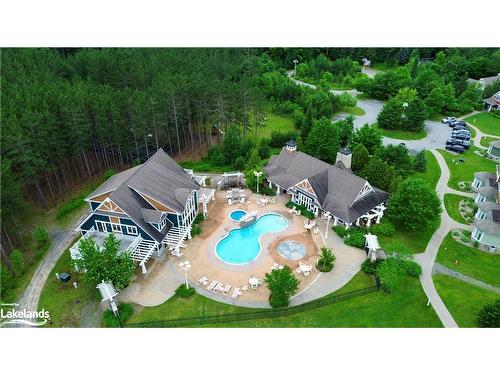 V9 W5-1020 Birch Glen Road, Baysville, ON - Outdoor With In Ground Pool