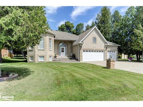 26 Fairway Crescent, Wasaga Beach, ON - Outdoor