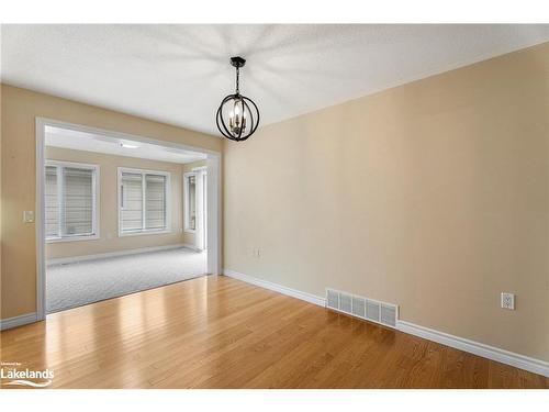 12 Virginia Avenue, Wasaga Beach, ON - Indoor Photo Showing Other Room