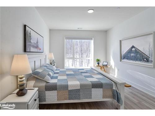 305-18 Campus Trail, Huntsville, ON - Indoor Photo Showing Bedroom