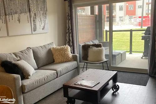 104-10 Beausoleil Lane, The Blue Mountains, ON - Indoor Photo Showing Living Room