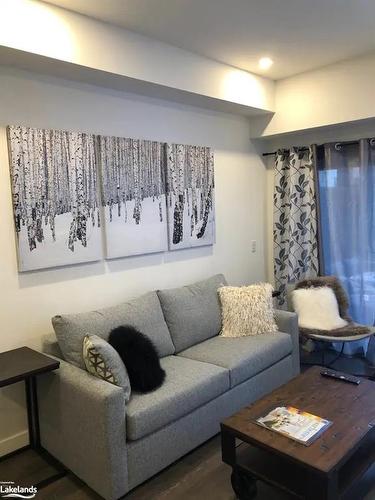 104-10 Beausoleil Lane, The Blue Mountains, ON - Indoor Photo Showing Living Room