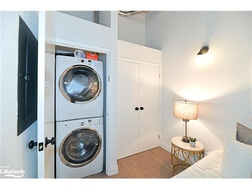 204-11 Rebecca Street, Hamilton, ON - Indoor Photo Showing Laundry Room