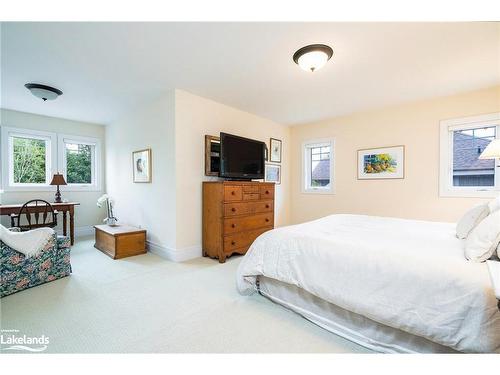 120 Rankins Crescent, The Blue Mountains, ON - Indoor Photo Showing Bedroom