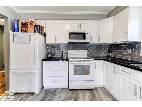 47 Acorn Crescent, Wasaga Beach, ON - Indoor Photo Showing Kitchen