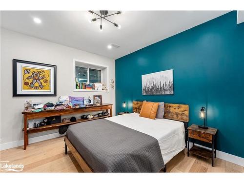 4318 Glamorgan Road, Dysart, ON - Indoor Photo Showing Bedroom