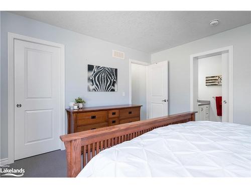 615796 3Rd Line, The Blue Mountains, ON - Indoor Photo Showing Bedroom