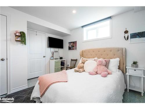 615796 3Rd Line, The Blue Mountains, ON - Indoor Photo Showing Bedroom