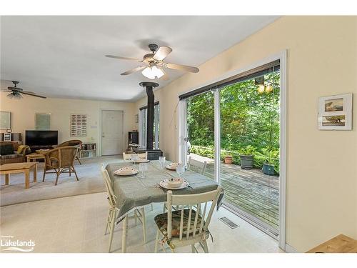 1096 Farmer Hays Drive, Dorset, ON - Indoor Photo Showing Dining Room