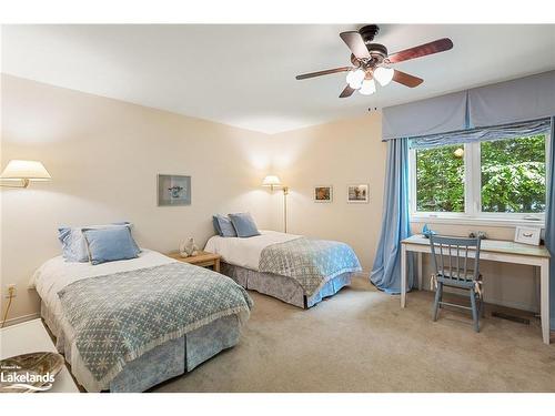 1096 Farmer Hays Drive, Dorset, ON - Indoor Photo Showing Bedroom