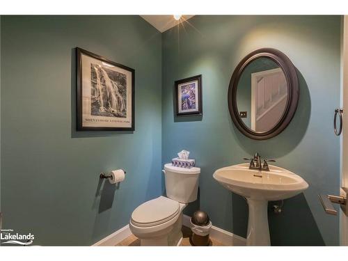 28 Lake Drive, Huntsville, ON - Indoor Photo Showing Bathroom