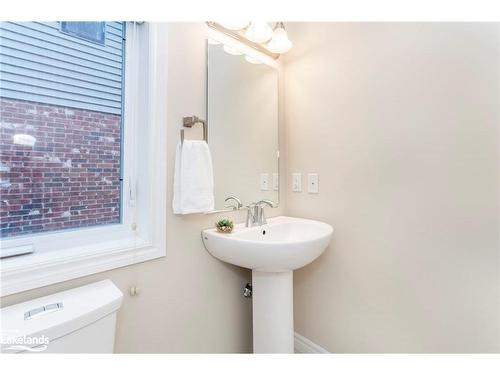 963 Wright Drive, Midland, ON - Indoor Photo Showing Bathroom