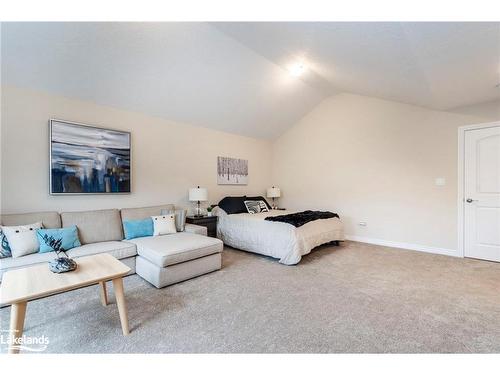 963 Wright Drive, Midland, ON - Indoor Photo Showing Living Room