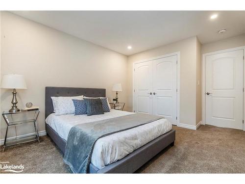 963 Wright Drive, Midland, ON - Indoor Photo Showing Bedroom