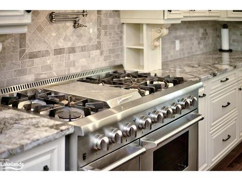 058151 12Th Line, Meaford, ON - Indoor Photo Showing Kitchen With Upgraded Kitchen