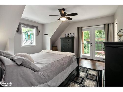 058151 12Th Line, Meaford, ON - Indoor Photo Showing Bedroom