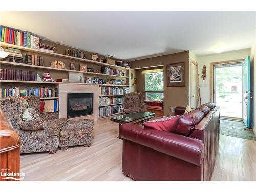 24 47Th Street N, Wasaga Beach, ON - Indoor Photo Showing Living Room With Fireplace