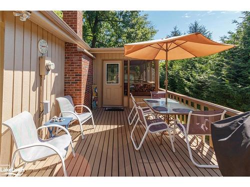 95 42Nd Street S, Wasaga Beach, ON - Outdoor With Exterior