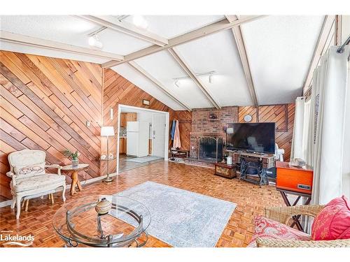 95 42Nd Street S, Wasaga Beach, ON - Indoor Photo Showing Living Room With Fireplace