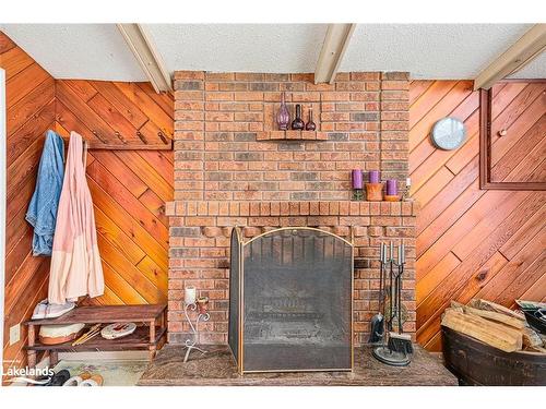 95 42Nd Street S, Wasaga Beach, ON - Indoor With Fireplace