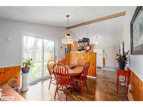 95 42Nd Street S, Wasaga Beach, ON - Indoor Photo Showing Dining Room