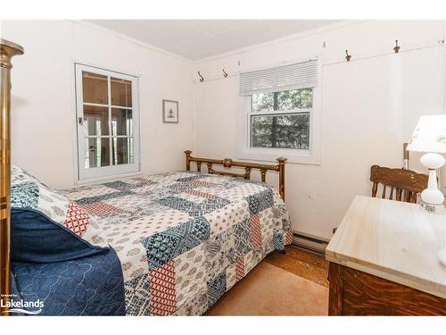 1257 Paint Lake Road, Dorset, ON - Indoor Photo Showing Bedroom