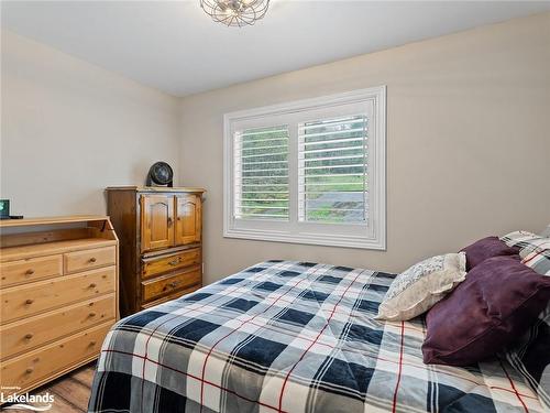 426 Fox Lake Road, Huntsville, ON - Indoor Photo Showing Bedroom
