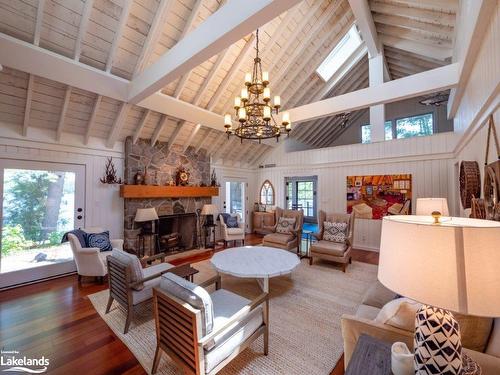 2105 Deer Island, Severn, ON - Indoor Photo Showing Living Room With Fireplace