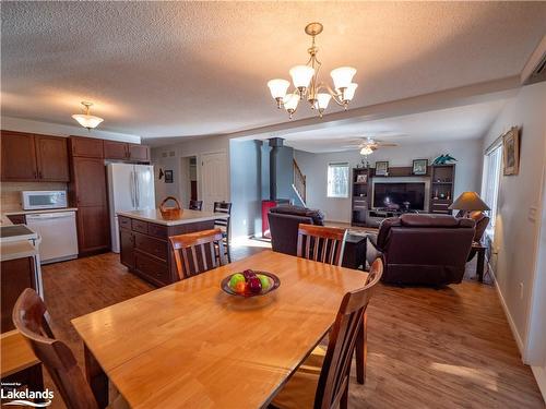 43B Hansens Road, Port Severn, ON - Indoor Photo Showing Dining Room