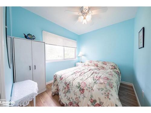 42 Parent Rd, Tiny, ON - Indoor Photo Showing Bedroom