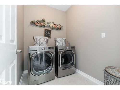 19 Falvo Street, Wasaga Beach, ON - Indoor Photo Showing Laundry Room