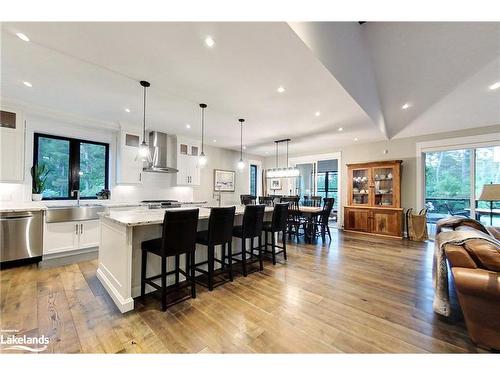 5 Alpine Court, Collingwood, ON - Indoor Photo Showing Kitchen With Upgraded Kitchen