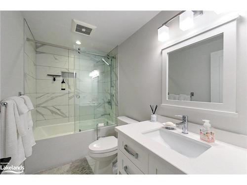 5 Alpine Court, Collingwood, ON - Indoor Photo Showing Bathroom